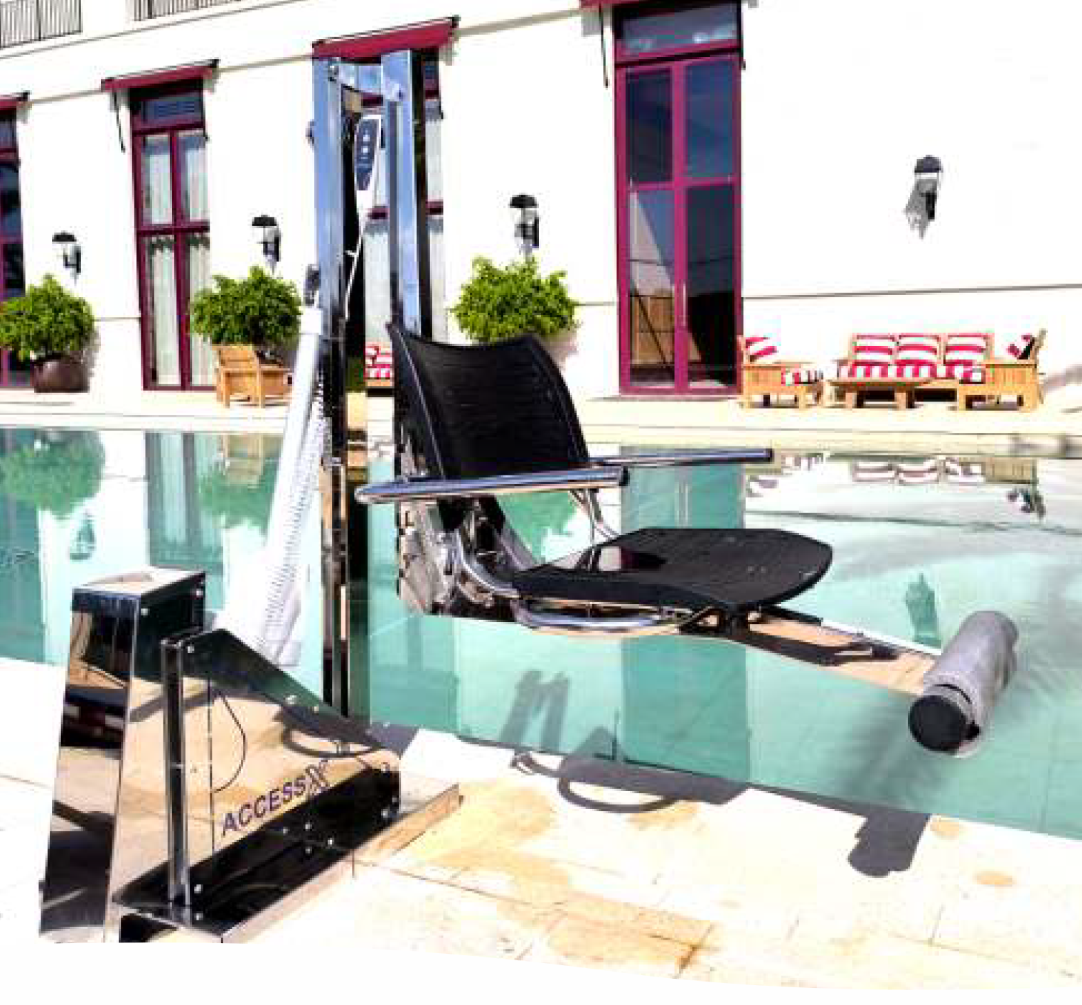 Elevador Hidráulico A Bateria Para Piscina - Autônomo - Hidroterapia e Reabilitação