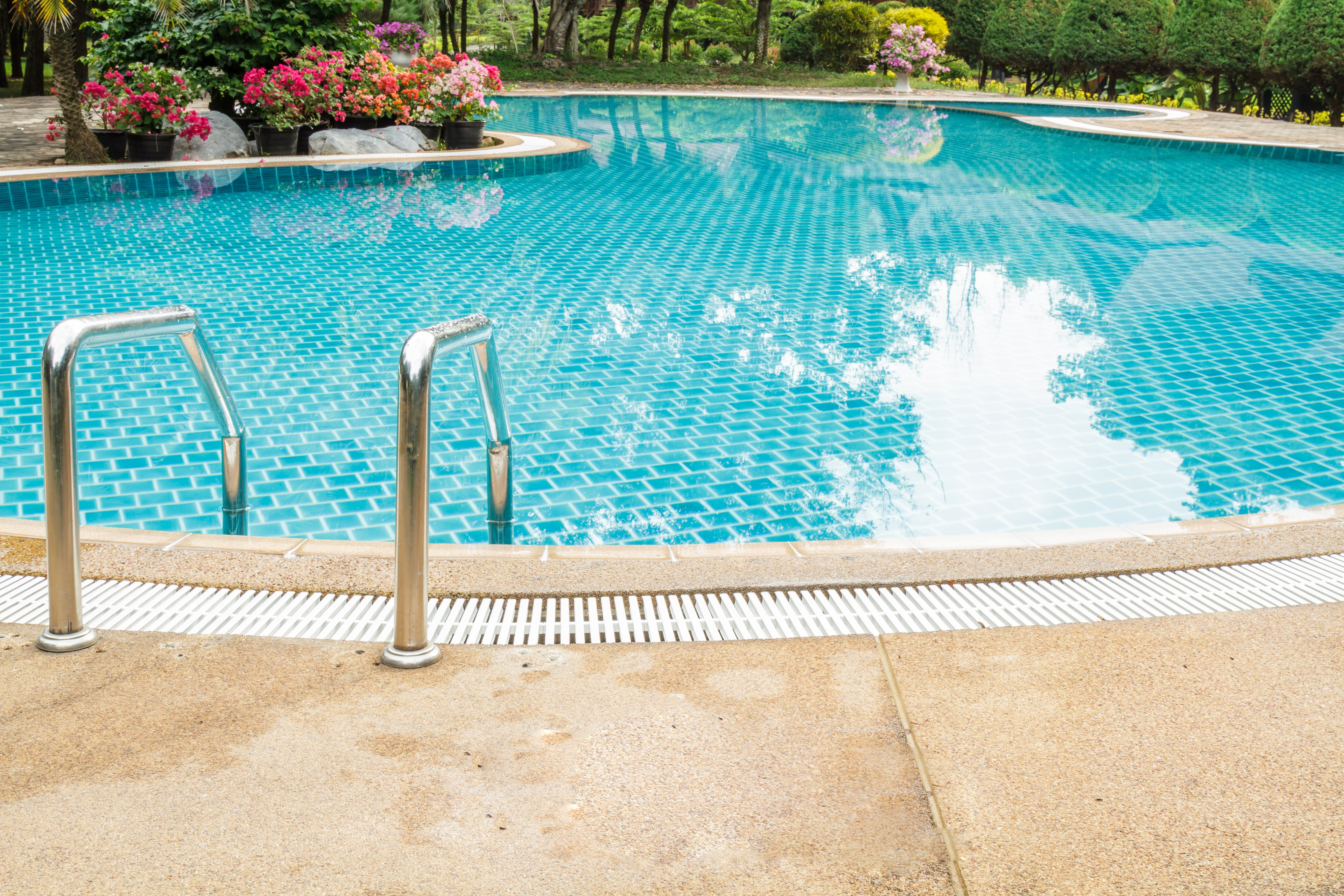 Grelha Plástica Flexível Para Piscina - Branca - Metro